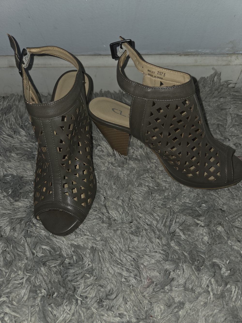 Chinese Laundry Olive Cutout Peep-Toe Ankle Strap Sandals